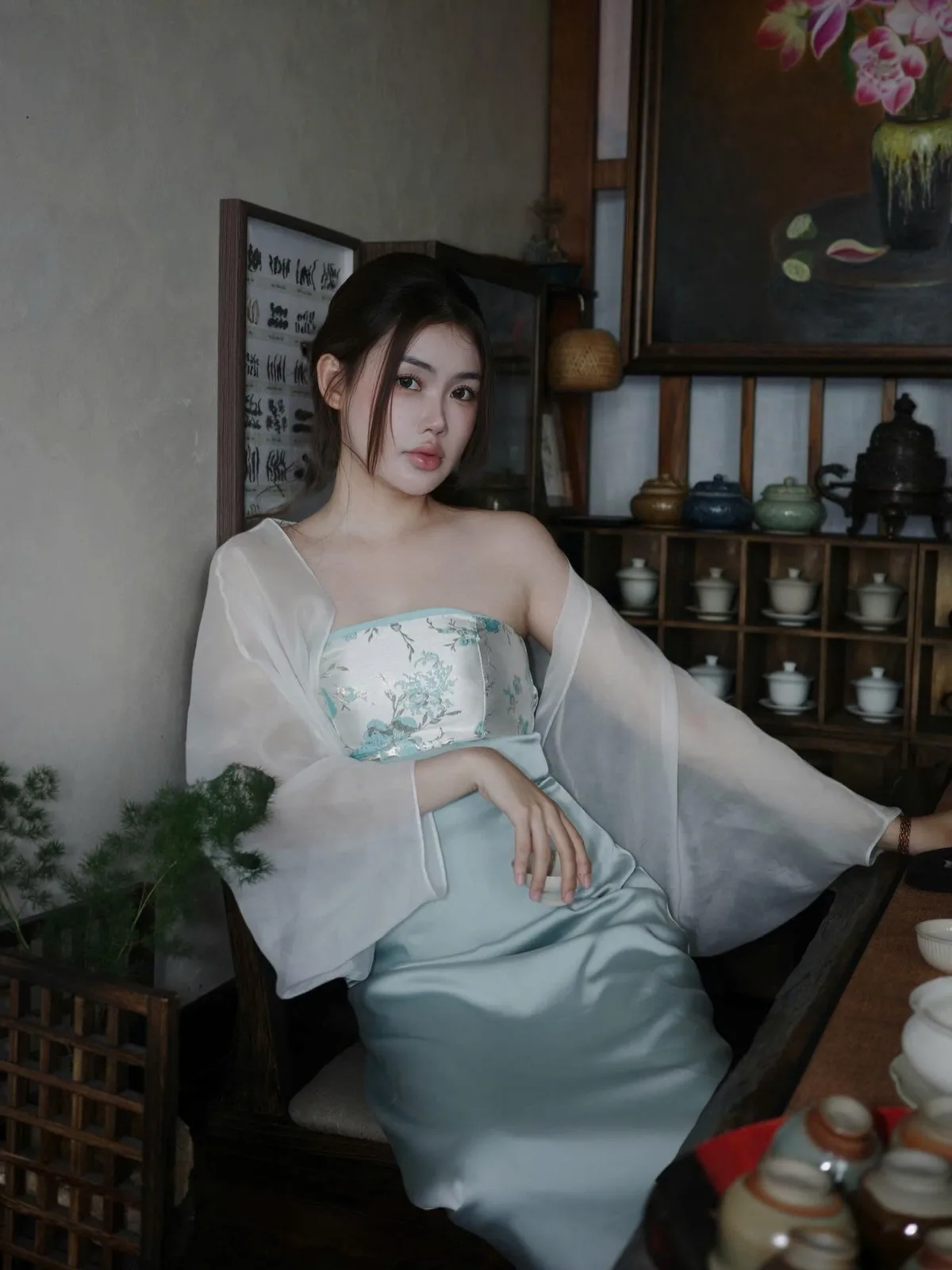 Gấm vóc lụa là, 6